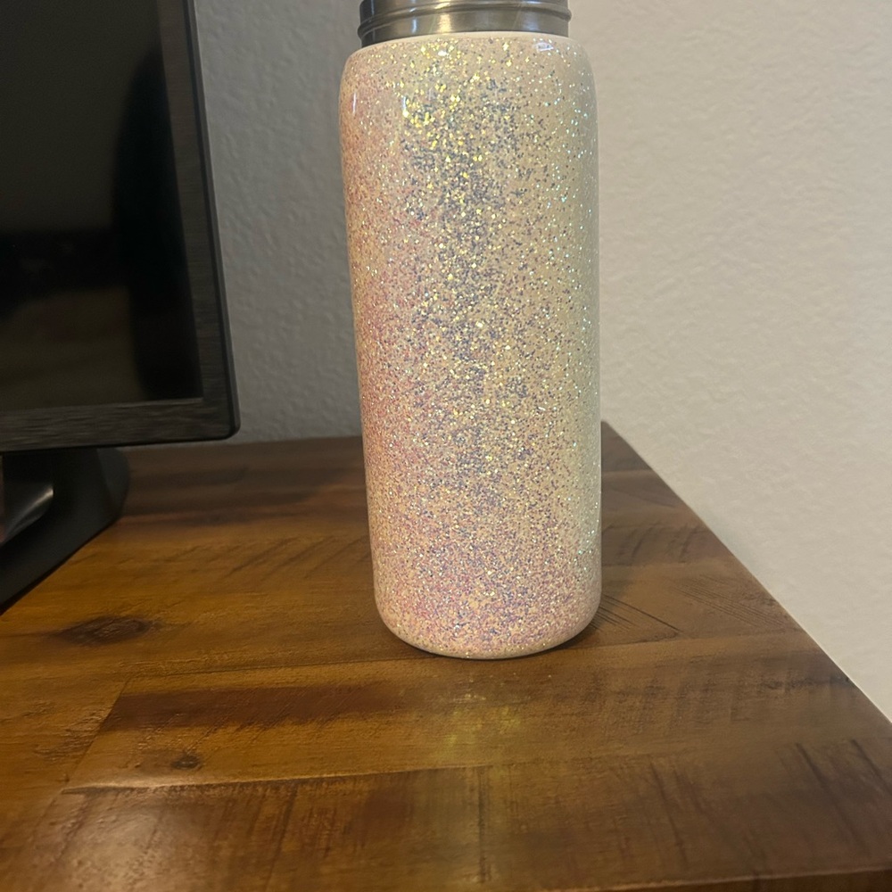 Owala 32 oz FreeSip Water Bottle - Opal Glittered Finish